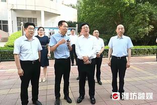 队记：恩比德伤后今日首次参加训练 76人期望他在4月前两周复出